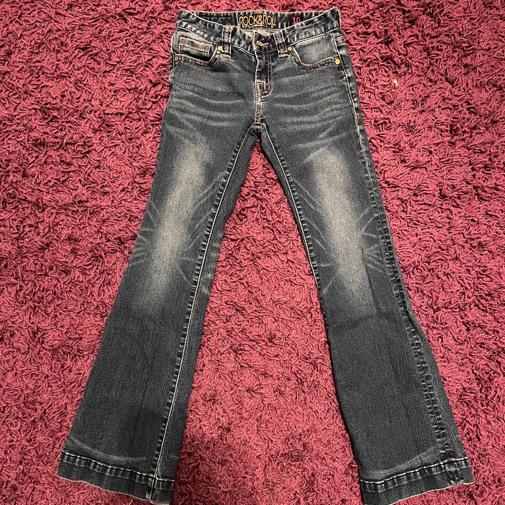 Girls rock&roll show jeans